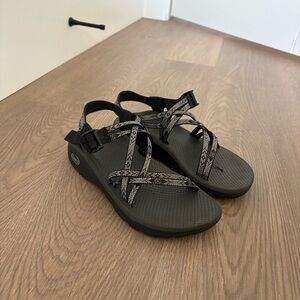 Women’s Chaco Sandals Size 8